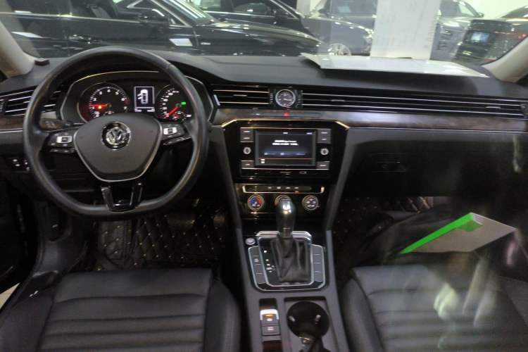 Used Volkswagen Magotan 2019 330TSI DSG Leading Model China VI Standard