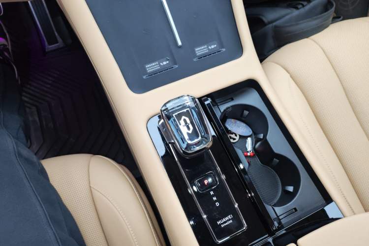 Used Hima AITO M7 2024 1.5T Intelligent Drive Rear-Drive Ultra Version 5 Seats
