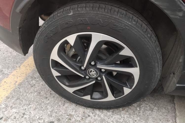 Used Toyota IZOA 2018 2.0L Yixuan Version China V Standard