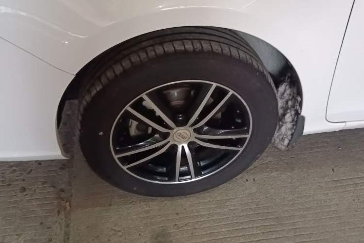 Used BYD Surui 2015 1.5L Manual Comfort Model
