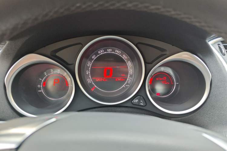 Used Citroen C4L 2014 1.6THP Intelligent Drive Automatic Dynamic Model
