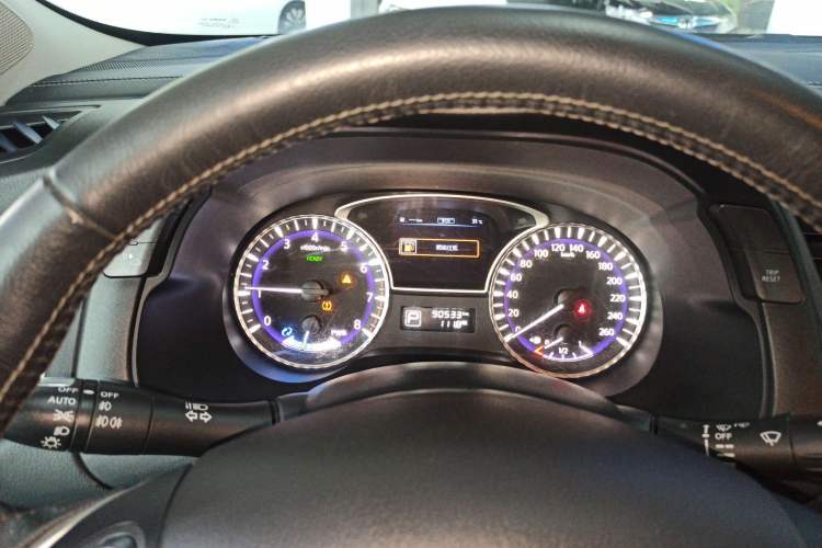 Used Infiniti QX60 2020 2.5 S/C Hybrid Two-Wheel-Drive Excellence Edition
