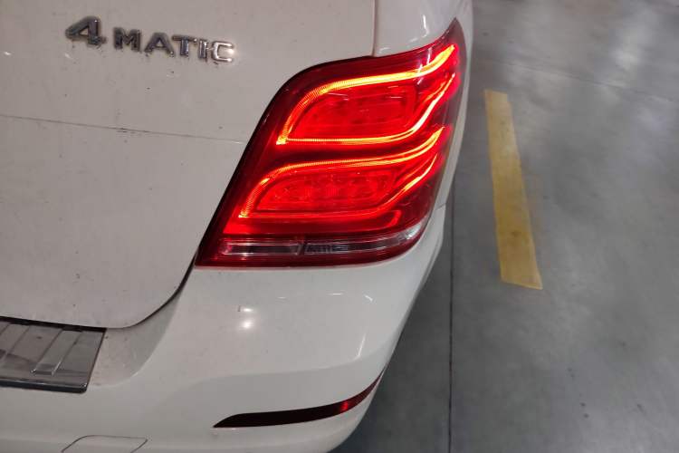 Used Mercedes-Benz GLK-Class 2015 GLK 260 4MATIC Dynamic Edition Ultimate Version
