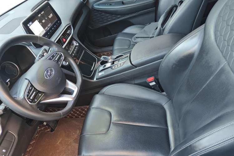 Used Hyundai Santa Fe 2020 380 TGDi Automatic Two-Wheel Drive GLS Luxury Edition
