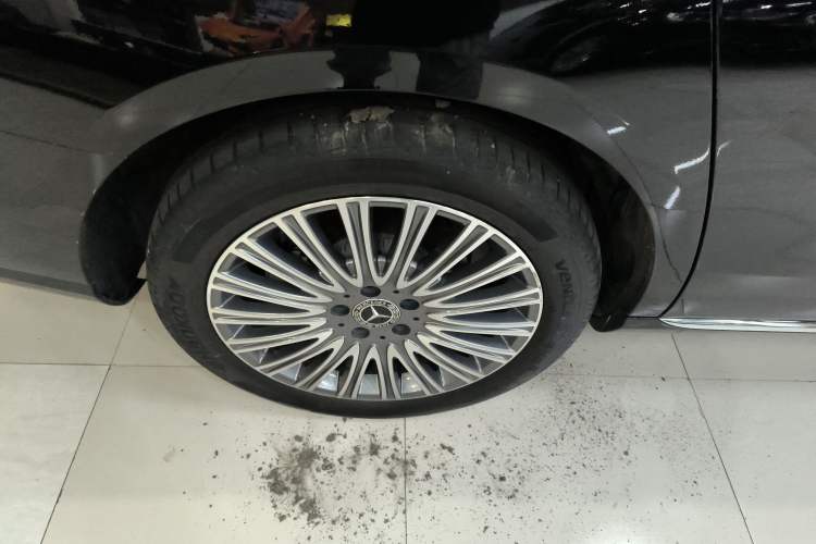 Used Mercedes-Benz E-Class 2023 Updated E 300 L Fashion Edition
