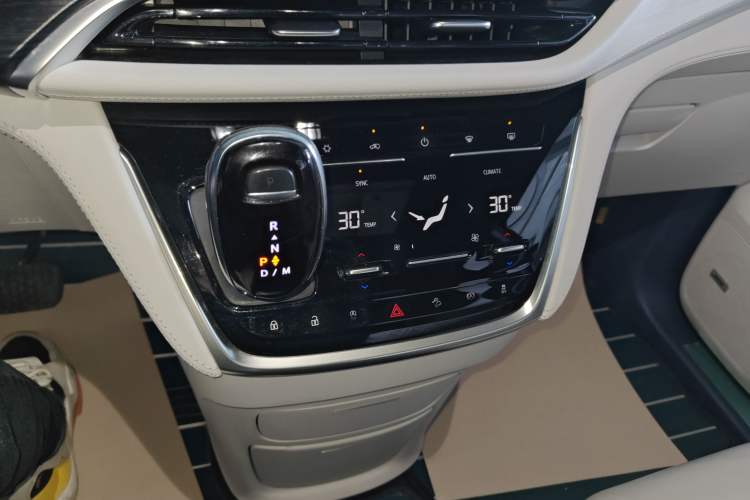 Used Buick GL8 2022 Avenir Avia Four-Seat Prestige Edition
