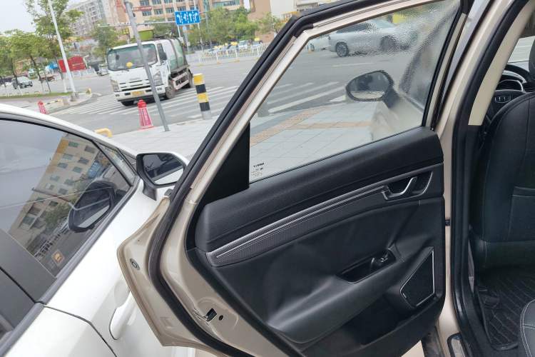 Used Geely Auto Emgrand GS 2016 Elegant Edition 1.3T Automatic LingShang Model
