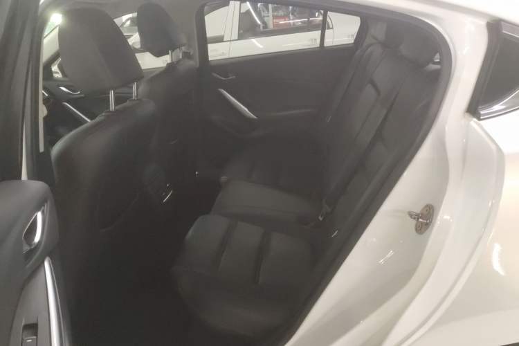 Used Mazda Atenza 2014 2.0L Blue Sky Luxury Edition
