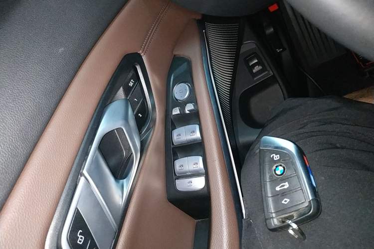 Used BMW 3 Series 2023 325Li M Sport Package
