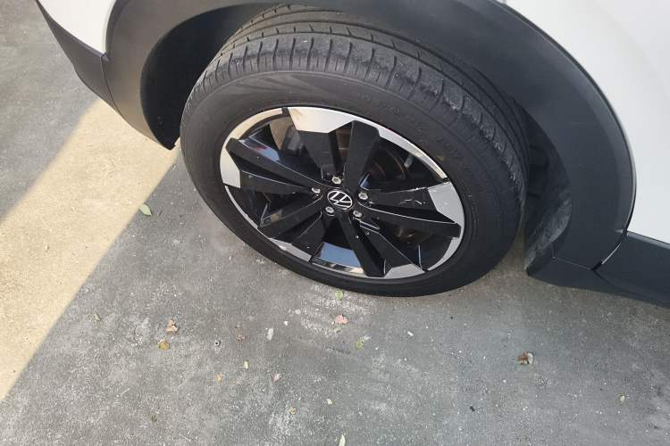 Used Volkswagen Tacqua 2021 200TSI DSG JoyConnect Edition
