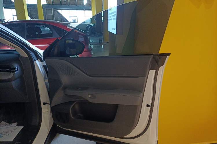 Used XPeng G6 2025 625 Long-Range Max Tech Edition
