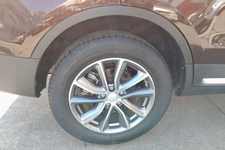 Used Geely Auto Emgrand X7 Sport 2018 1.8TD Automatic Two-Wheel Drive Smart Connect 4G Internet Edition