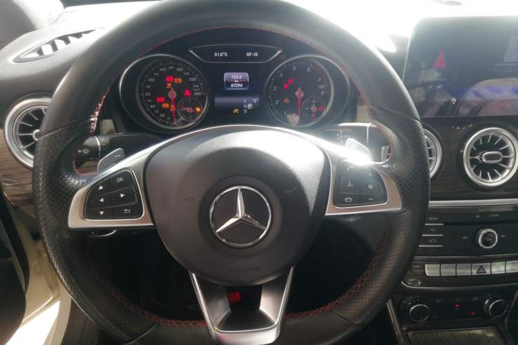 Used Mercedes-Benz CLA 2017 Refreshed CLA 220 4MATIC
