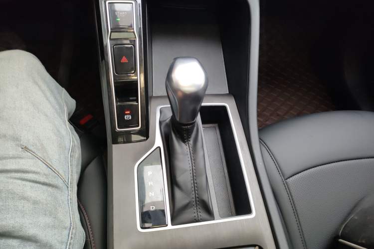 Used Roewe i5 2023 1.5L CVT Luxury Edition
