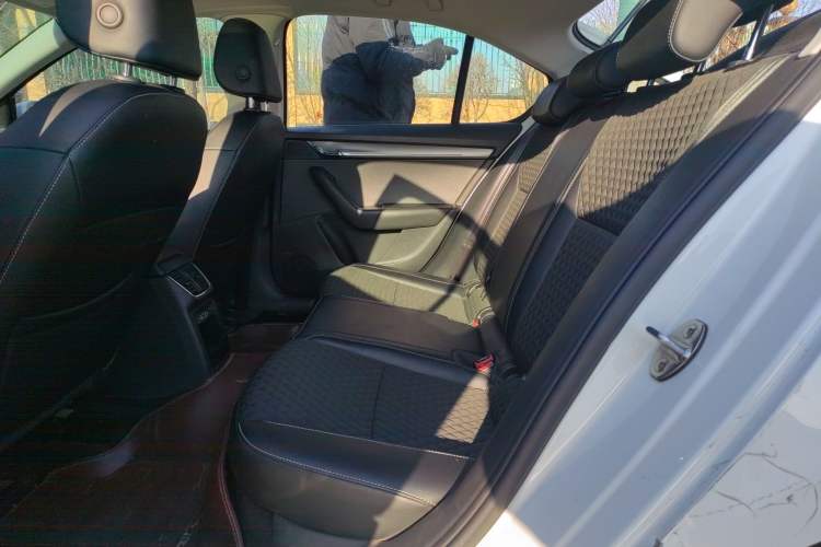 Used Skoda Octavia 2018 TSI230 DSG Luxury Edition