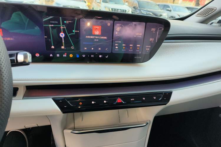 Used Buick GL8 New Energy 2024 Lu Zun Deluxe Edition 7-Seater
