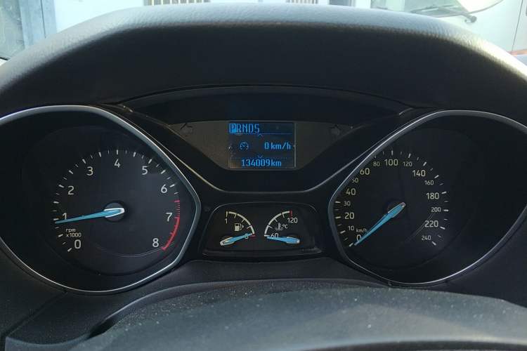 Used Ford Focus 2015 Sedan 1.6L Automatic Trend Model
