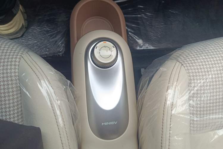 Used Wuling Hongguang MINIEV 2025 Four-Door Version Advanced Edition