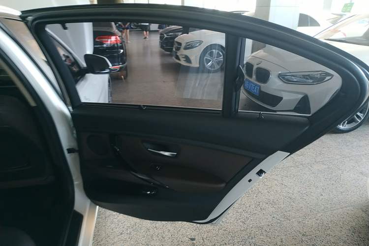 Used BMW 3 Series 2019 320Li Fashion Model
