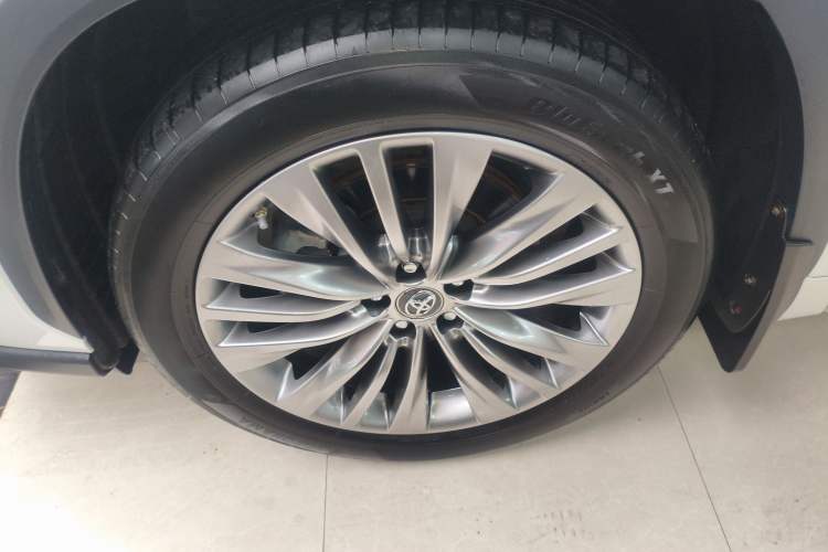 Used Toyota Highlander 2022 Dual-Engine 2.5L Four-Wheel Drive Prestige Version 7 Seats