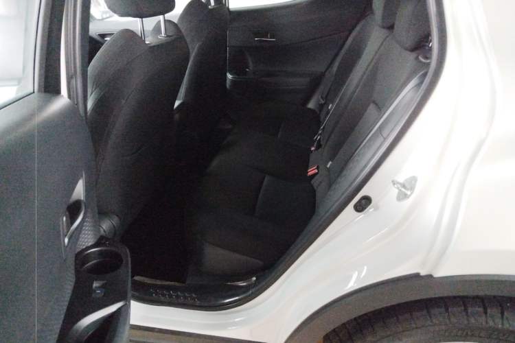 Used Toyota IZOA 2021 2.0L Enjoy Edition
