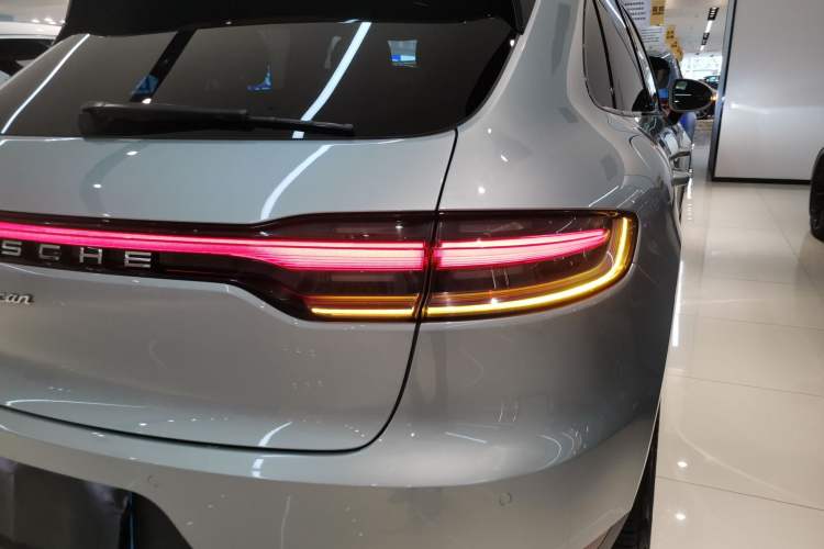 Used Porsche Macan 2018 Macan 2.0T