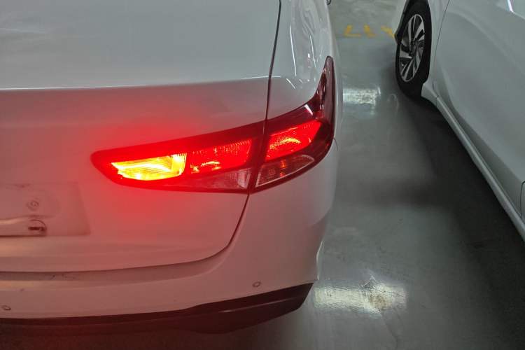 Used Kia Forte 2018 1.6L Automatic Value-Connect Edition with Intelligent Connectivity