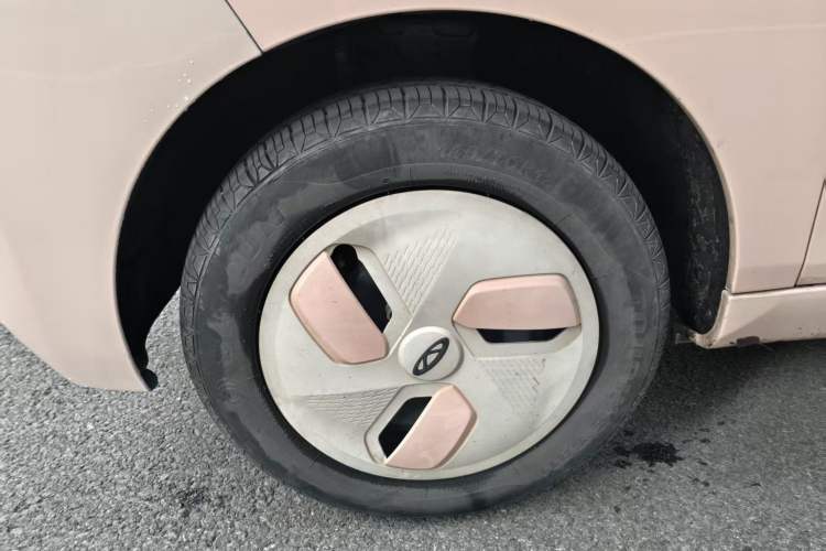 Used Chery QQ Ice Cream 2022 170km Sundae Phosphate Lithium-Ion
