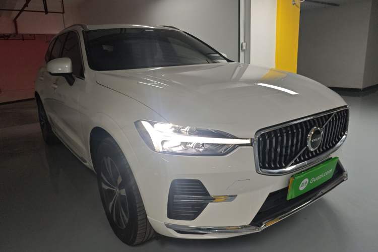 Used Volvo XC60 2023 B5 4x4 Smart Luxury Edition
