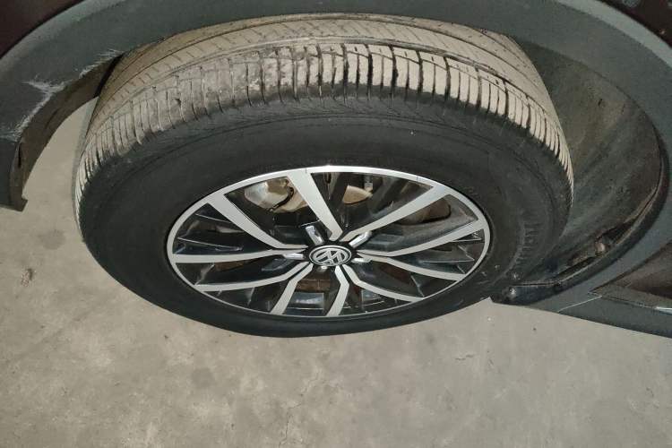 Used Volkswagen Tiguan L 2018 330TSI Automatic Two-Wheel Drive Luxury Edition