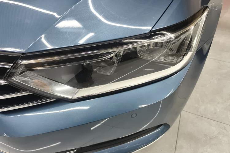 Used Volkswagen Variant 2018 380TSI Two-Wheel Drive Comfort Edition
