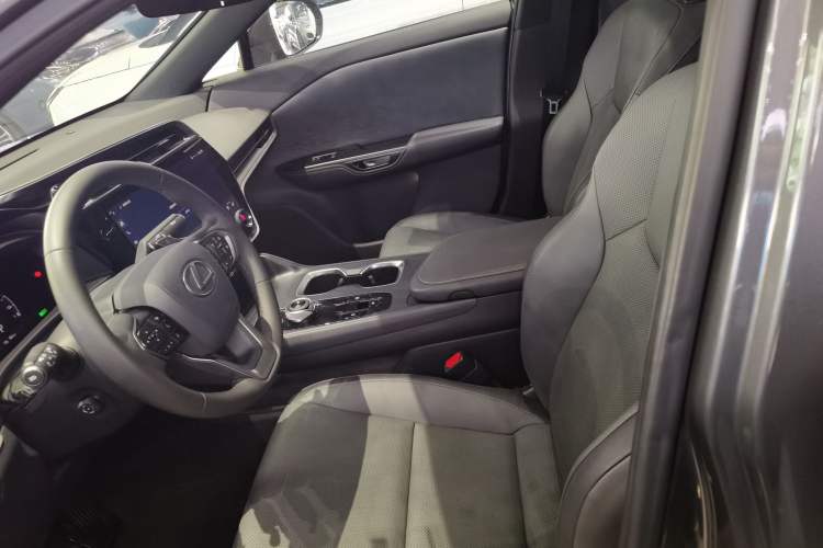 Used Lexus RZ 2023 450e All-Wheel-Drive Long-Range Version
