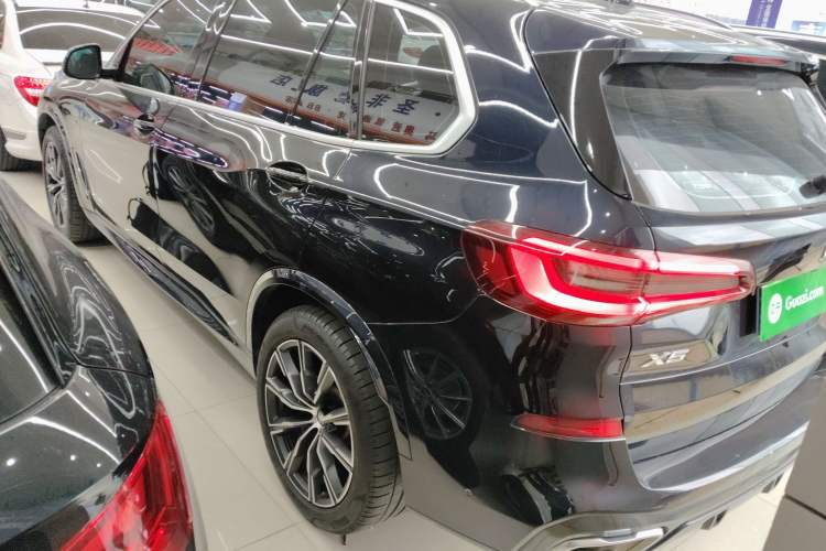 Used BMW X5 2022 Restyled xDrive 30Li Luxury Version M Sport Package