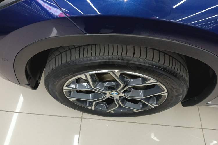 Used BMW X1 2020 sDrive25Li Leading Model
