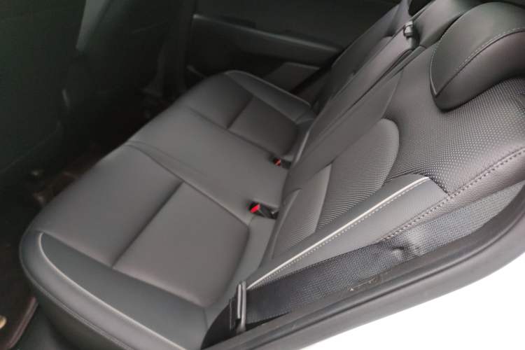 Used Hyundai ix25 2015 1.6L Automatic Two-Wheel Drive Smart GLS Trim