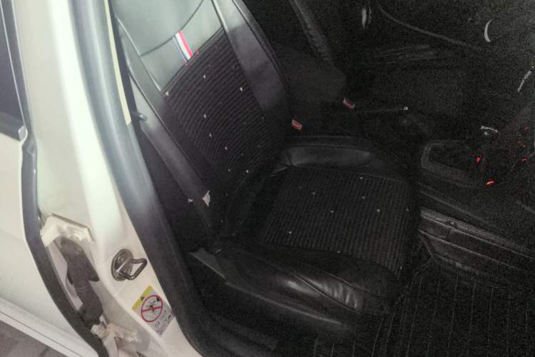 Used Volkswagen Lavida 2013 Revised Classic 1.6L Automatic Fashion Edition