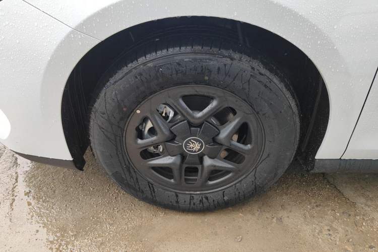 Used BYD Qin PLUS 2025 DM-i Smart Drive 55KM Leading Model
