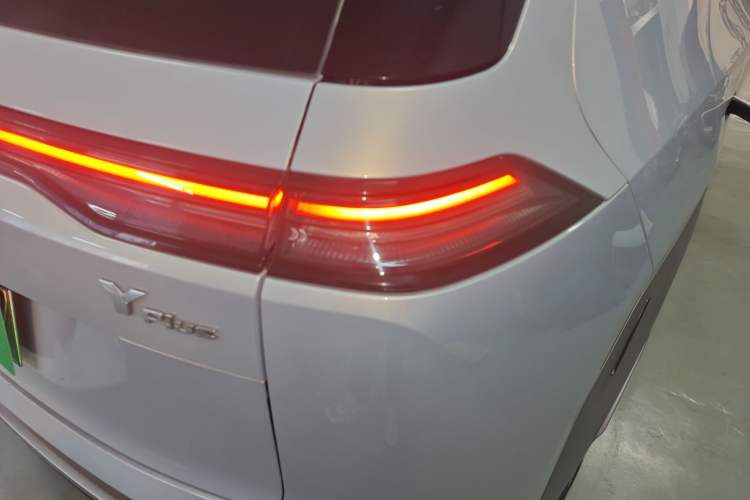 Used AION Y 2023 Younger
