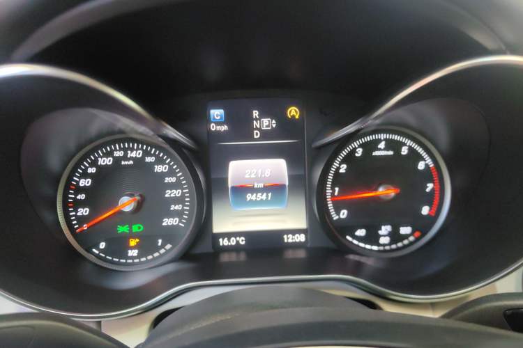 Used Mercedes-Benz C-Class 2015 C 180 L
