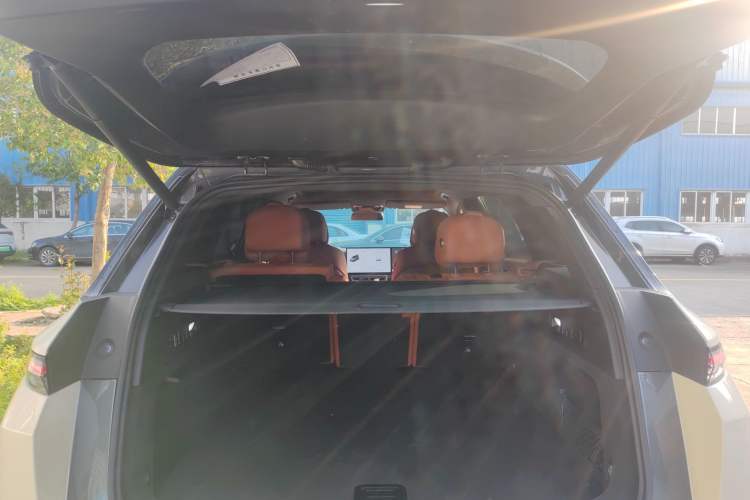 Used Li Auto L7 2023 Pro Model
