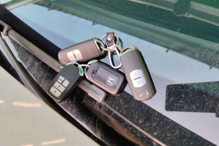 Used Mazda CX-5 2015 2.0L Automatic Two-Wheel Drive Urban Version
