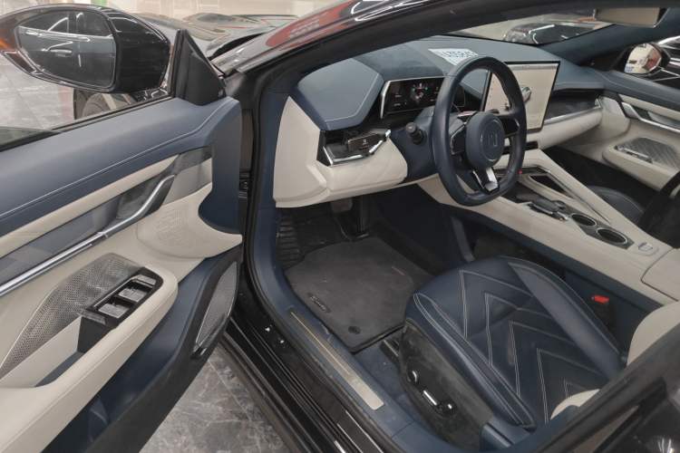 Used Zeekr 001 2021 Ultra-Long Range Dual-Motor YOU Version
