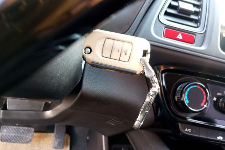 Used Honda Vezel 2015 1.5L CVT two-wheel drive Comfort trim
