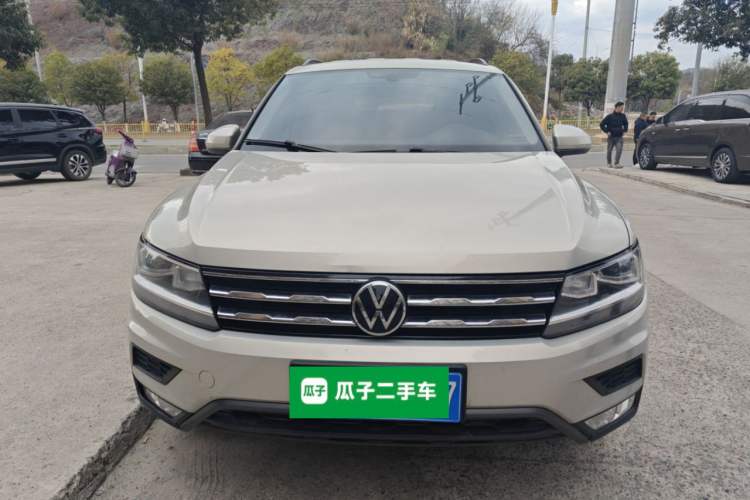 Used Volkswagen Tiguan L 2021 280TSI Automatic Two-Wheel Drive Comfort Edition – Low-Trim Version
