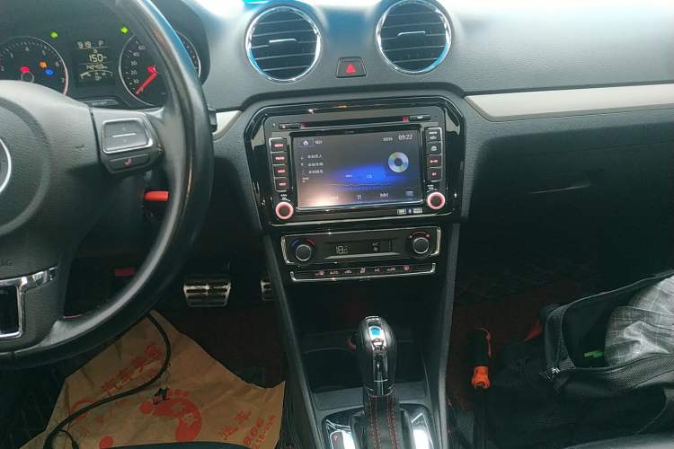 Used Volkswagen Jetta 2015 1.4TSI Automatic Sport Model
