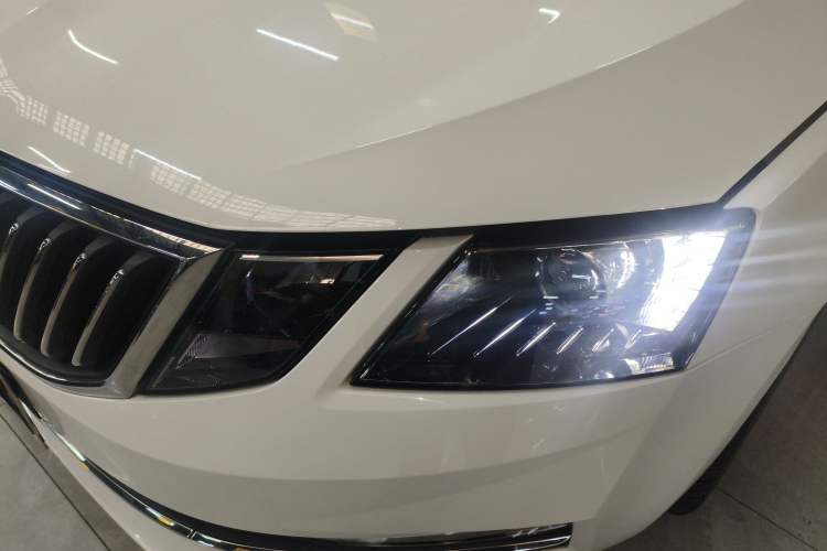 Used Skoda Octavia 2018 1.6L Automatic Comfort Edition