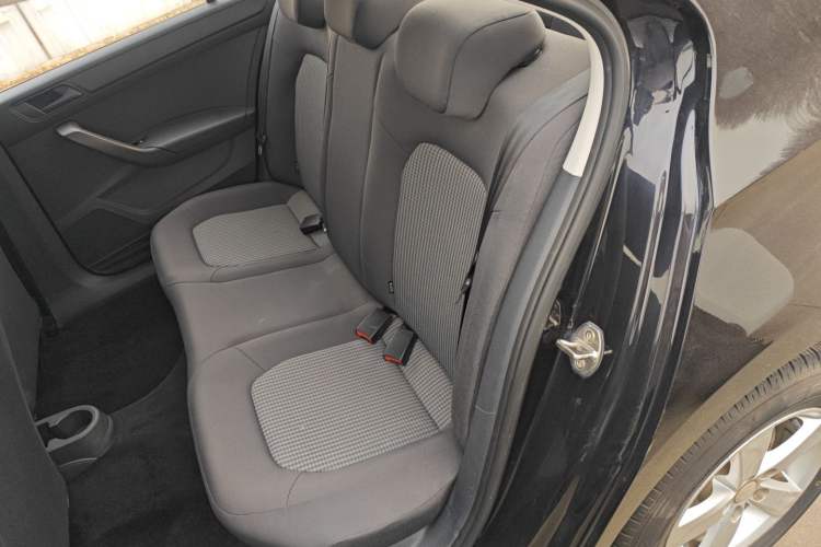 Used Volkswagen Santana 2016 1.4L Manual Fashion Edition
