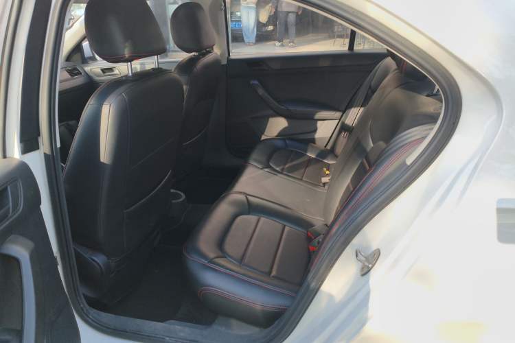 Used Volkswagen Santana 2019 1.5L Manual Fashion Edition China VI Standard
