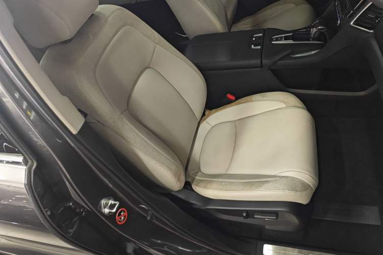 Used Honda Avancier 2017 240TURBO Two-Wheel Drive Premium Edition
