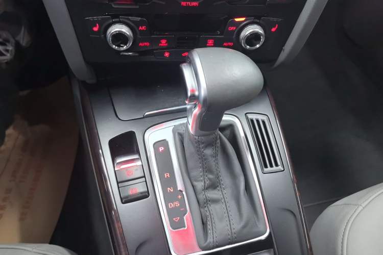 Used Audi A4L 2015 35 TFSI Automatic Comfort Model
